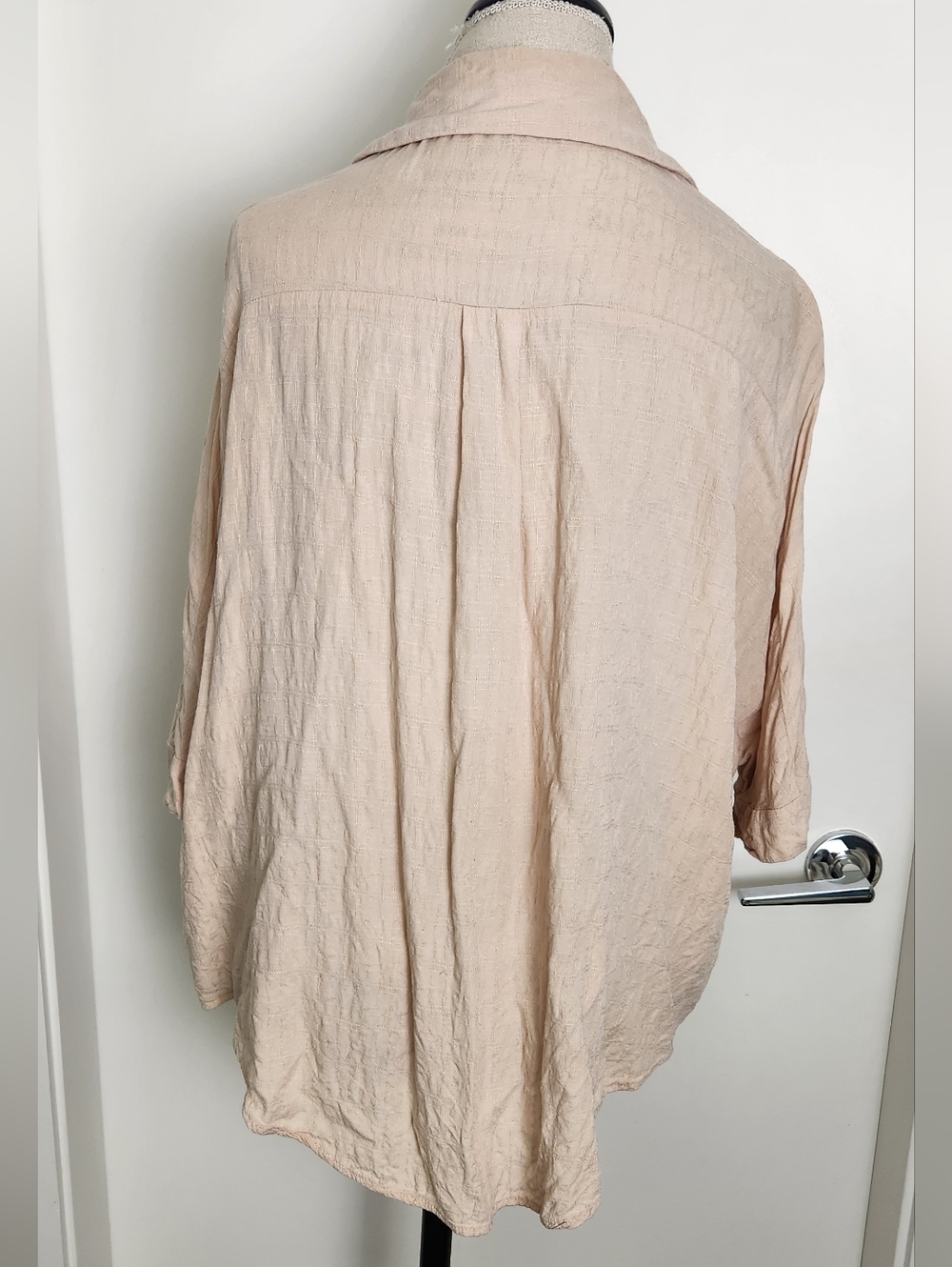 Vintage Beige Buttonup Safari Shirt - Picture 4 of 16